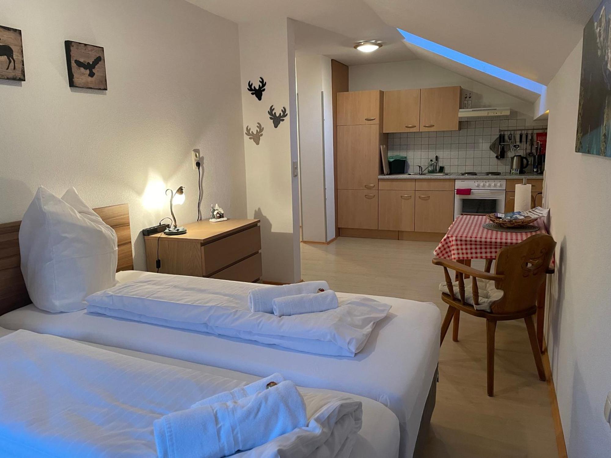 Appartments Krone Bichlbach Phòng bức ảnh